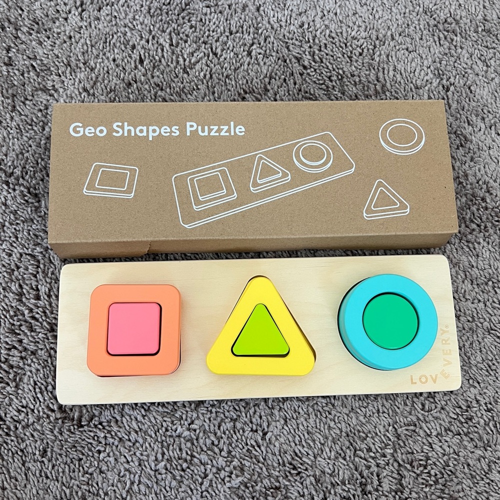 Lovevery Geo Shapes puzzle